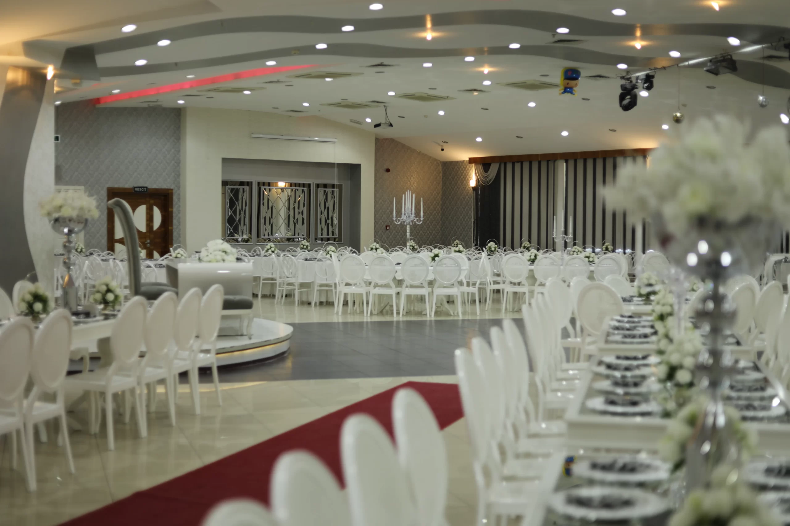 Bursa düğün salonu Salon Teras — Güneştepe Davet masa düzeni