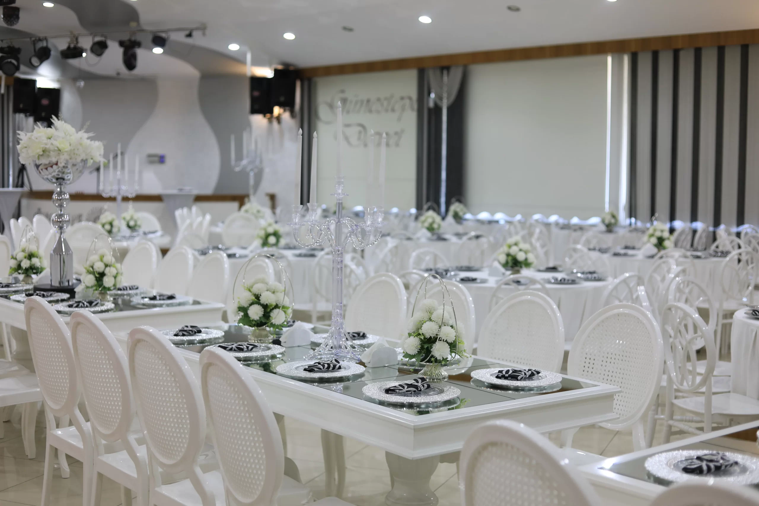 Güneştepe Davet Salon Teras giriş ve karşılama alanı — Bursa davet salonu