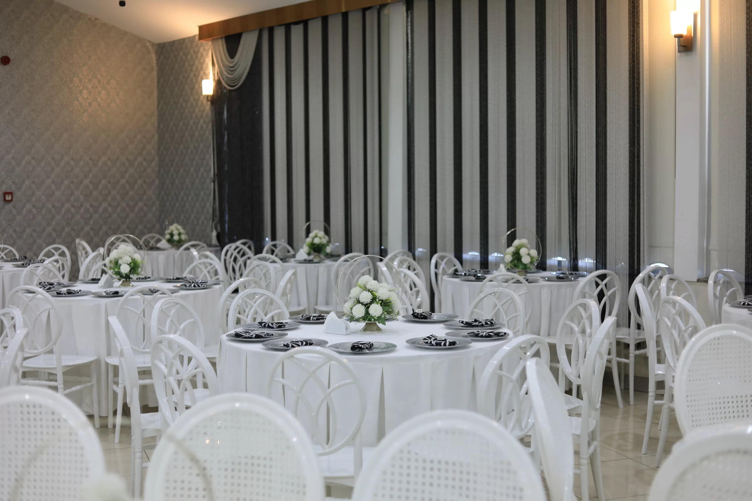 Salon Teras düğün salonu dekorasyon detayı — Güneştepe Davet Bursa